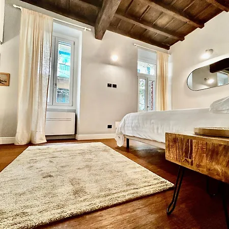 Ticinese Luxury Centro דירה *