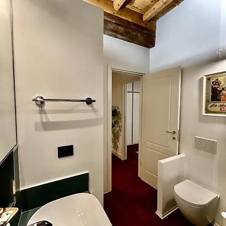 Ticinese Luxury Centro דירה